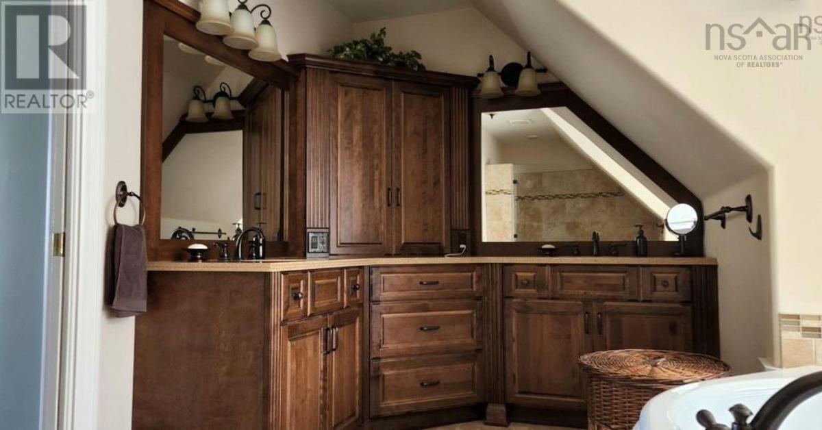 For sale 160 Mcgray Avenue, North East Point, Nova Scotia B0W2P0