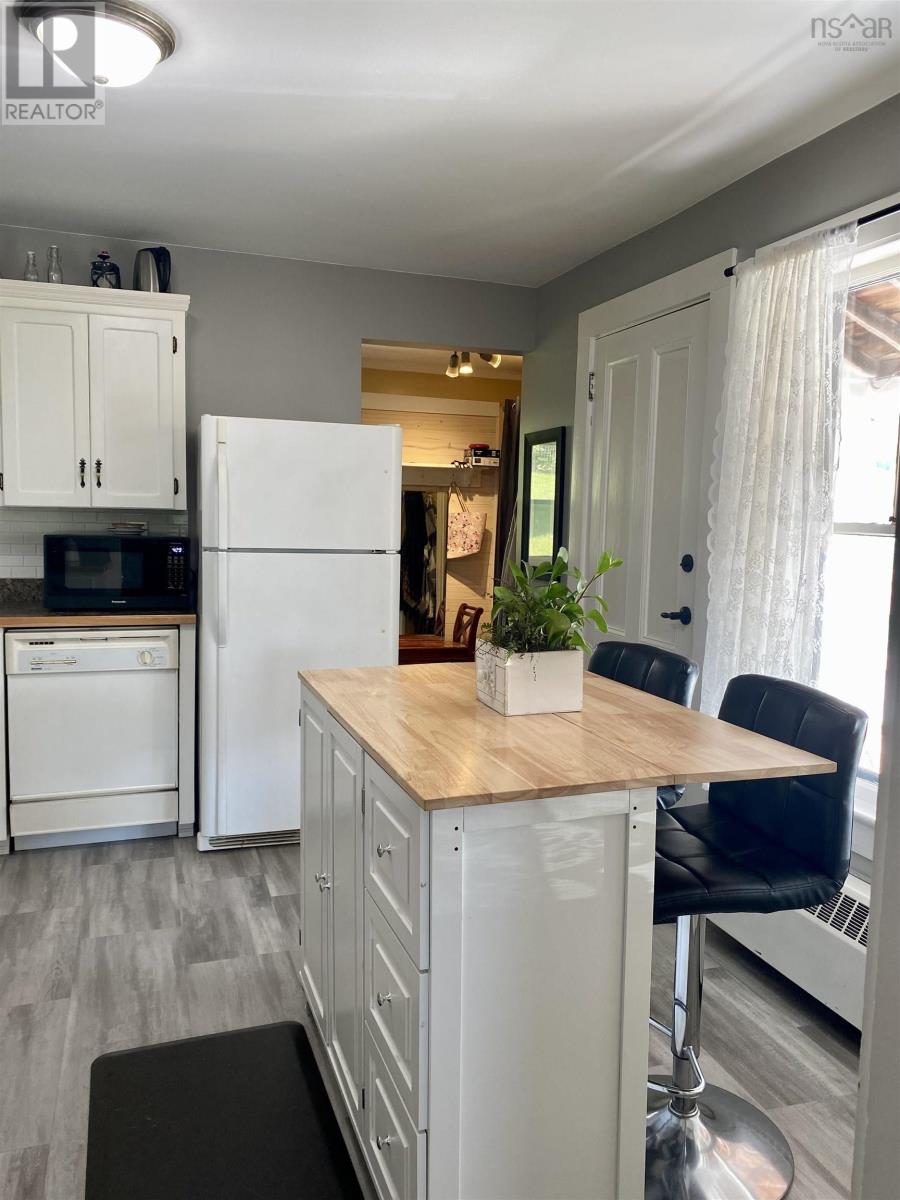 For sale 210 Highway 1, Smiths Cove, Nova Scotia B0S1S0 202325245