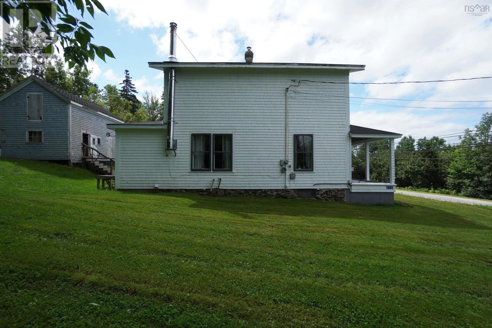 For sale 210 Highway 1, Smiths Cove, Nova Scotia B0S1S0 202325245