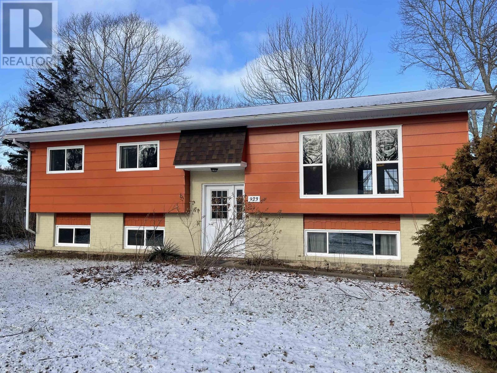 For sale 923 Fales River Drive, Greenwood, Nova Scotia B0P1N0