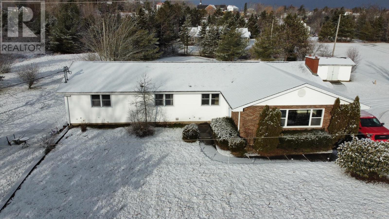 For sale 8 Locks Road, Enfield, Nova Scotia B2T1C8 202400994