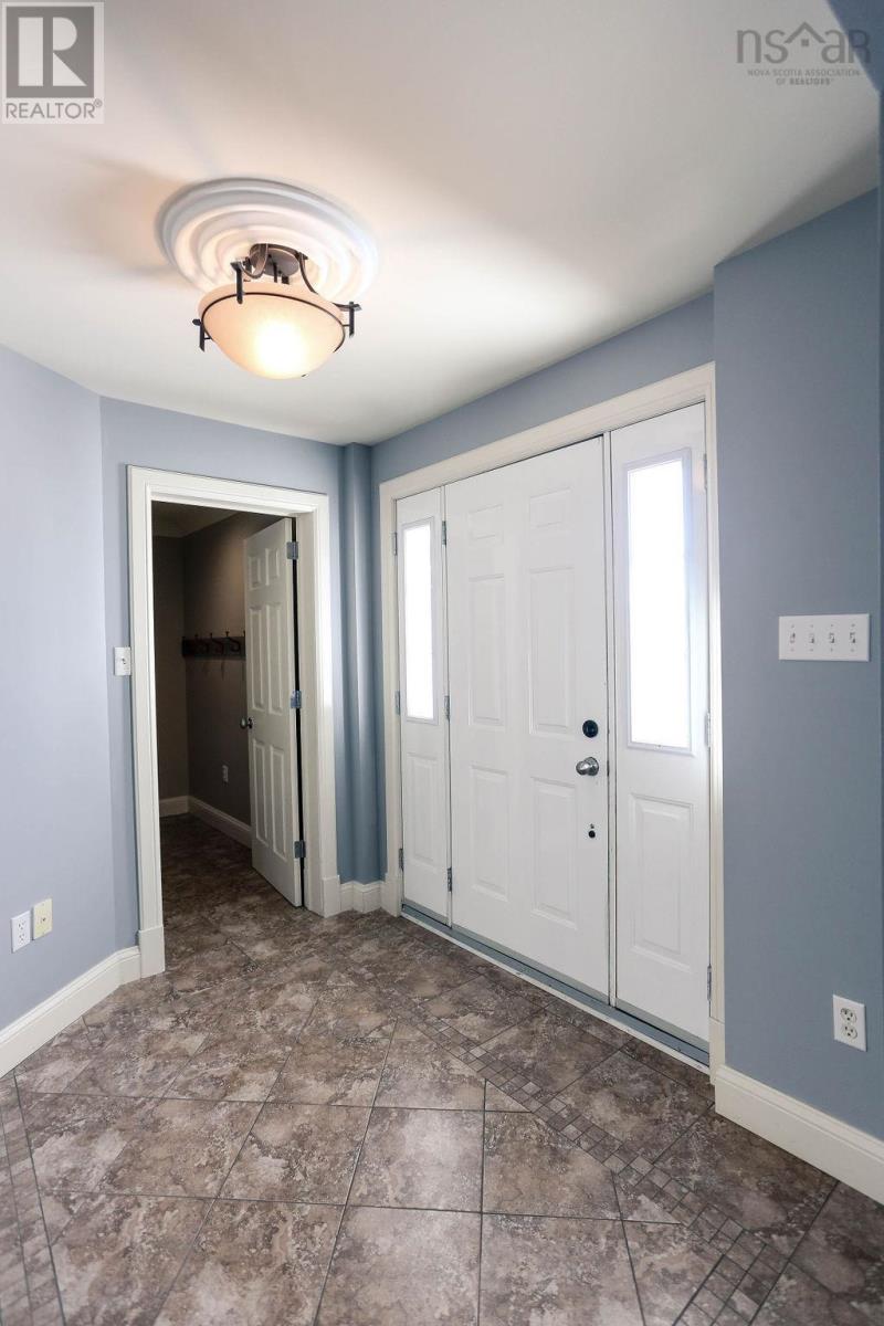 For sale 8 Locks Road, Enfield, Nova Scotia B2T1C8 202400994