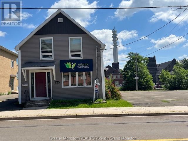 For sale 225 Lutz ST, Moncton, New Brunswick E1C5G2 M156920 REALTOR.ca