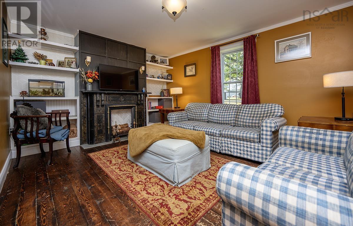 For sale 2036 Highway 1, Falmouth, Nova Scotia B0P1P0 202323507