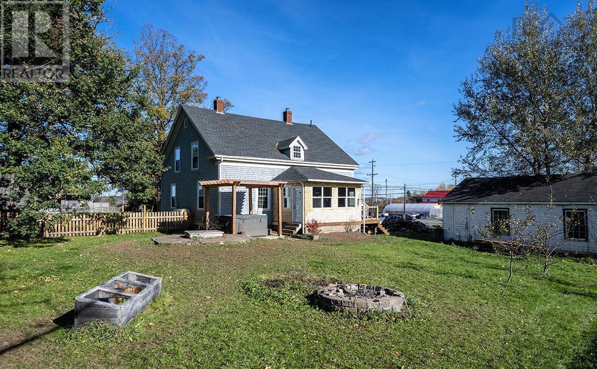 For sale 2036 Highway 1, Falmouth, Nova Scotia B0P1P0 202323507