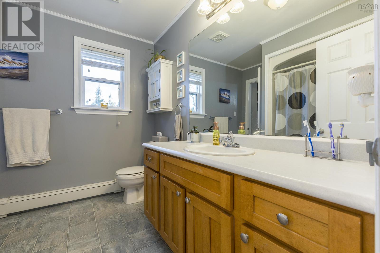 For sale 82 Poplar Street, Stellarton, Nova Scotia B0K1S0 202321777