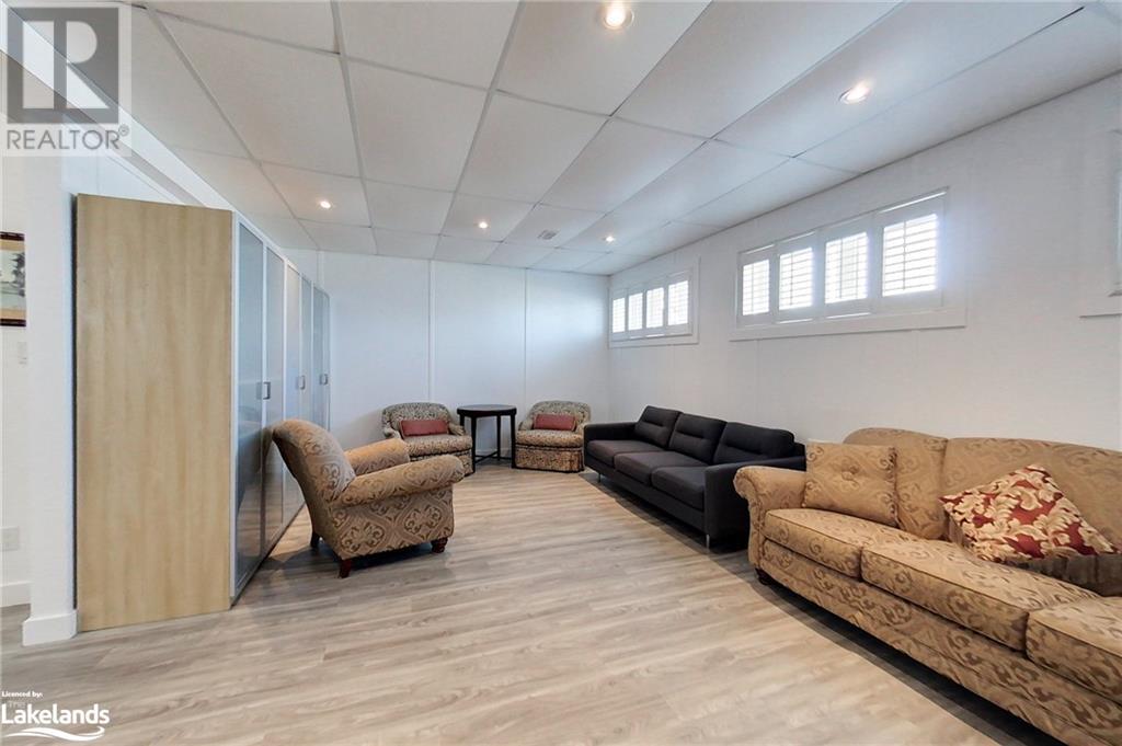 For sale 61 WATERVIEW Road, Wasaga Beach, Ontario L9Z0E9 40530728