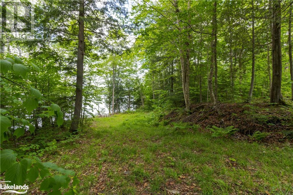 For sale: 4821 HALIBURTON LAKE Road, Haliburton, Ontario K0M1S0 ...