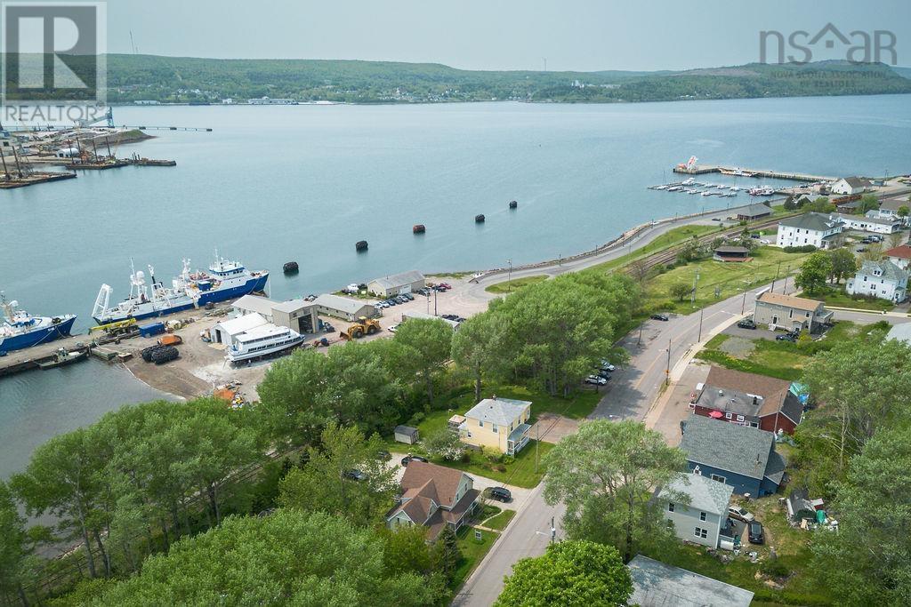 For sale 521 Granville Street, Port Hawkesbury, Nova Scotia B9A2M8