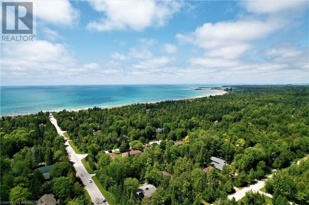 For sale 334 SIXTH Street N, Sauble Beach, Ontario N0H2G0 40532162