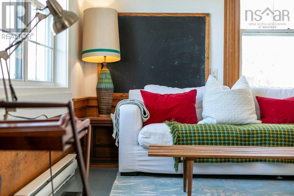 For sale 580 Kingsburg Road, Lower Rose Bay, Nova Scotia B0J2X0