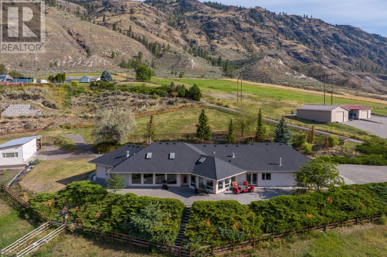 For sale: 3361 SHUSWAP ROAD E, Kamloops, British Columbia V2H1T2