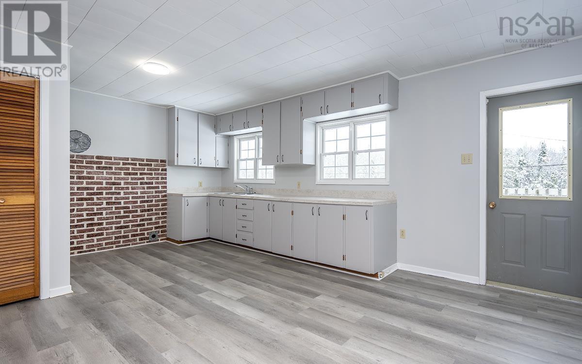 For sale 2731 Road, Hants Border, Nova Scotia B0P1P0