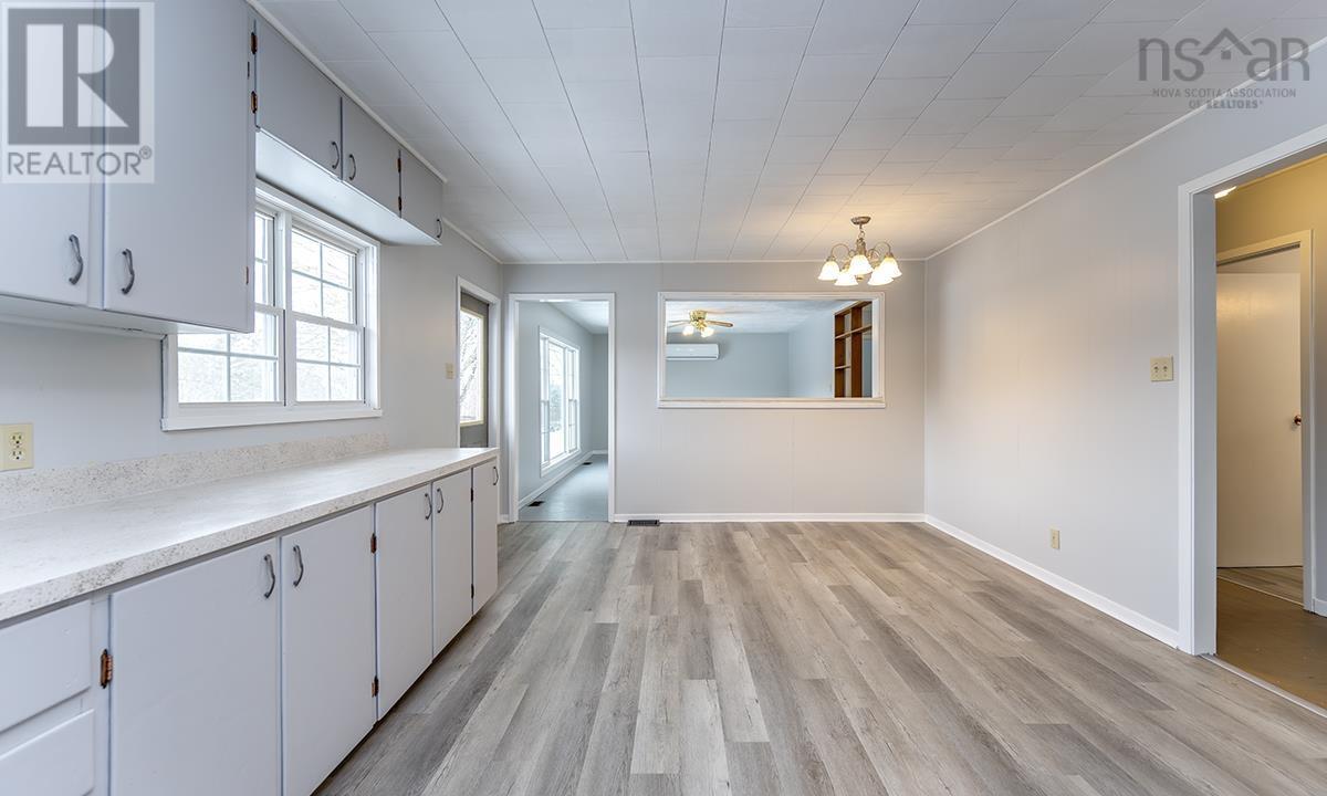 For sale 2731 Road, Hants Border, Nova Scotia B0P1P0