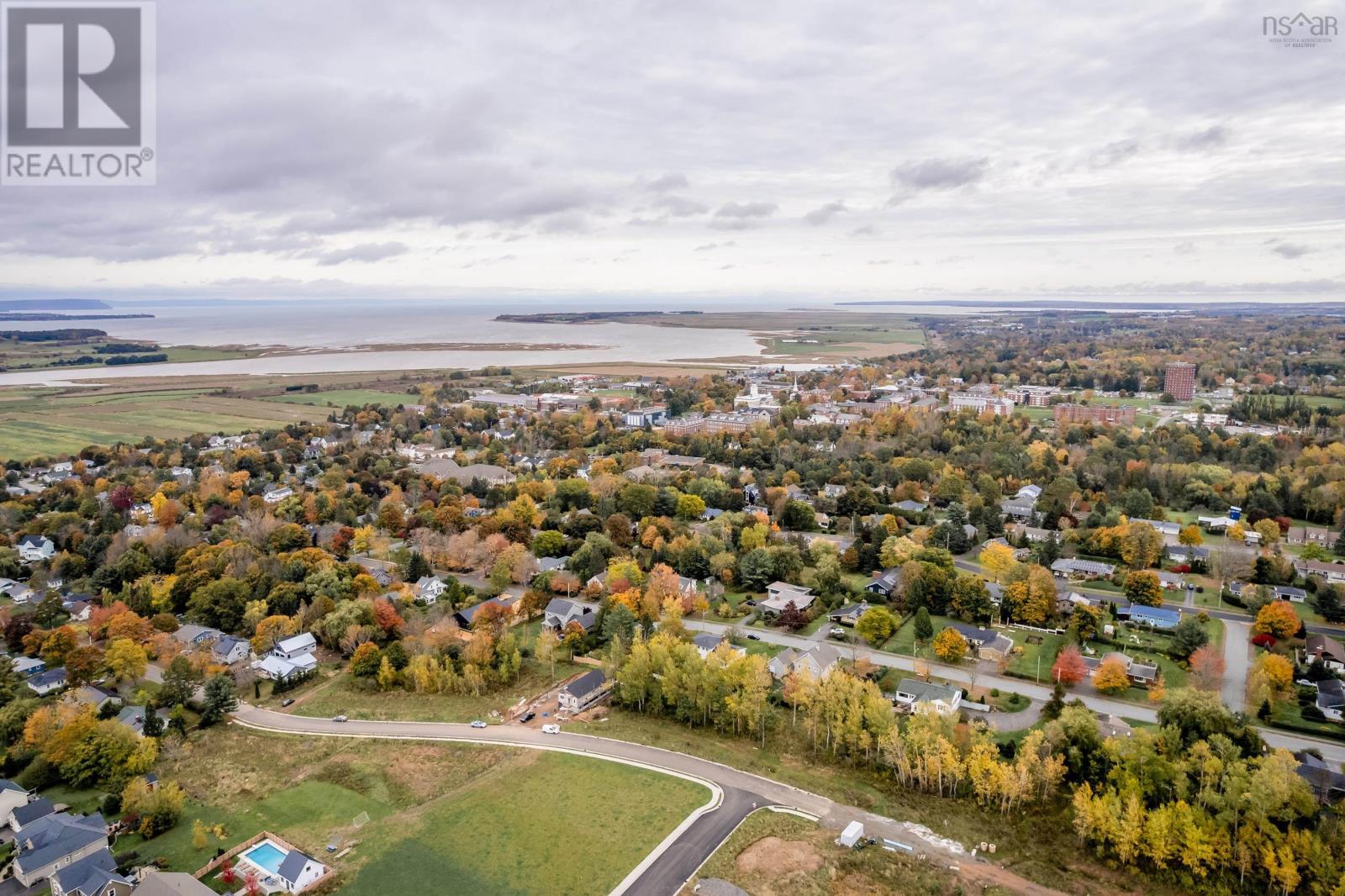For sale Lot 60 Hillcrest Avenue, Wolfville, Nova Scotia B4P1T5