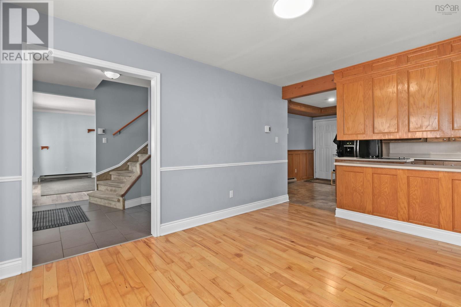 33 Flagstone Drive, Cole Harbour, Nova Scotia B2V1Z7 REALTOR.ca