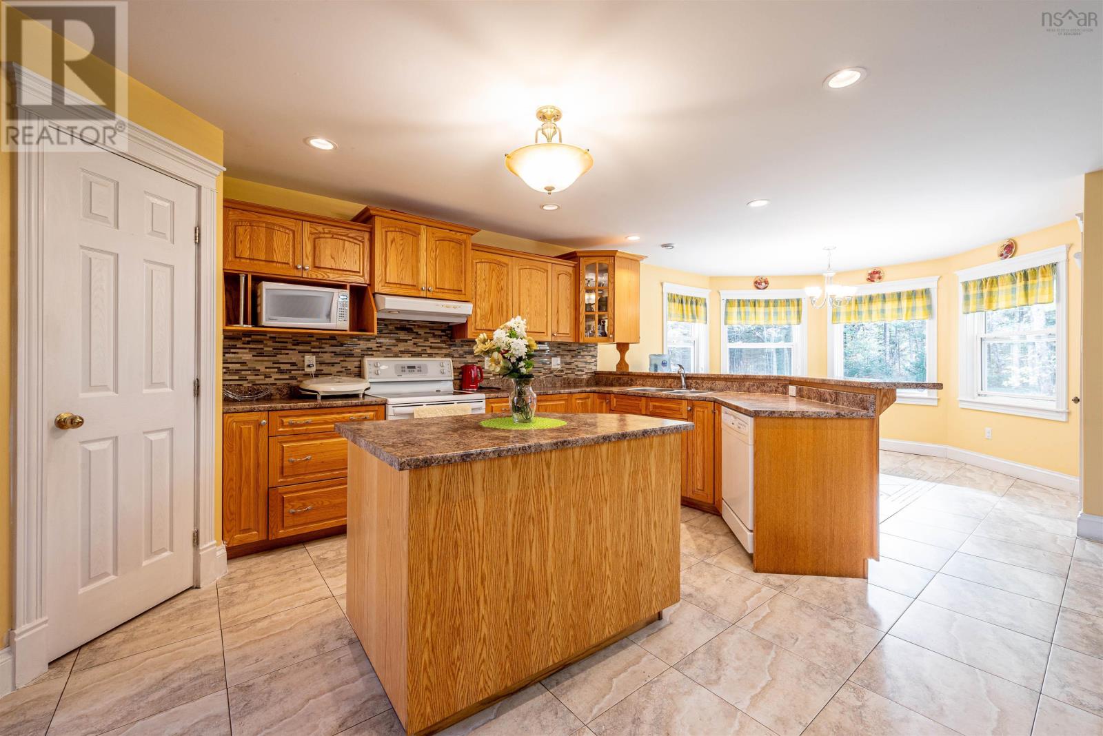 For sale 10 Salto Drive, Lucasville, Nova Scotia B4B1R7 202321877