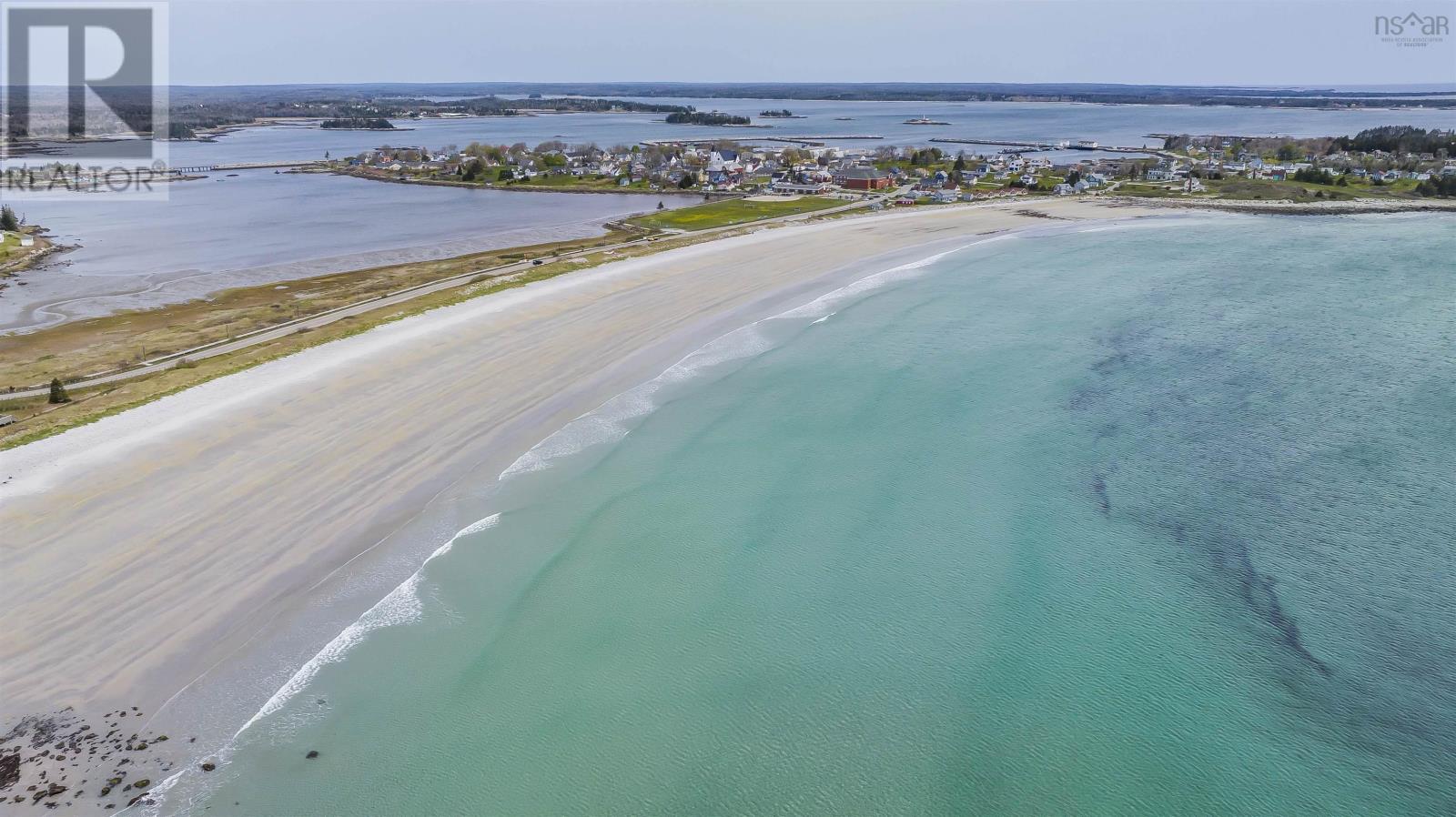 For sale 1 Gull Rock Road, Lockeport, Nova Scotia B0T1L0 202401547