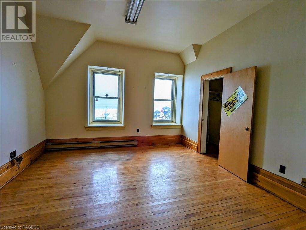 For sale 719 QUEEN Street, Kincardine, Ontario N2Z1Z9 40494455