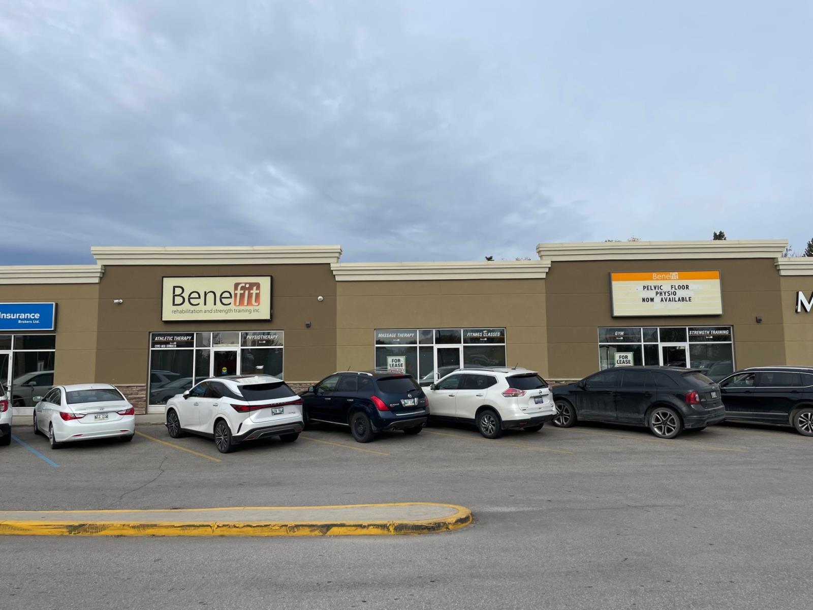 For lease 925 Headmaster Row, Winnipeg, Manitoba R2G2K3