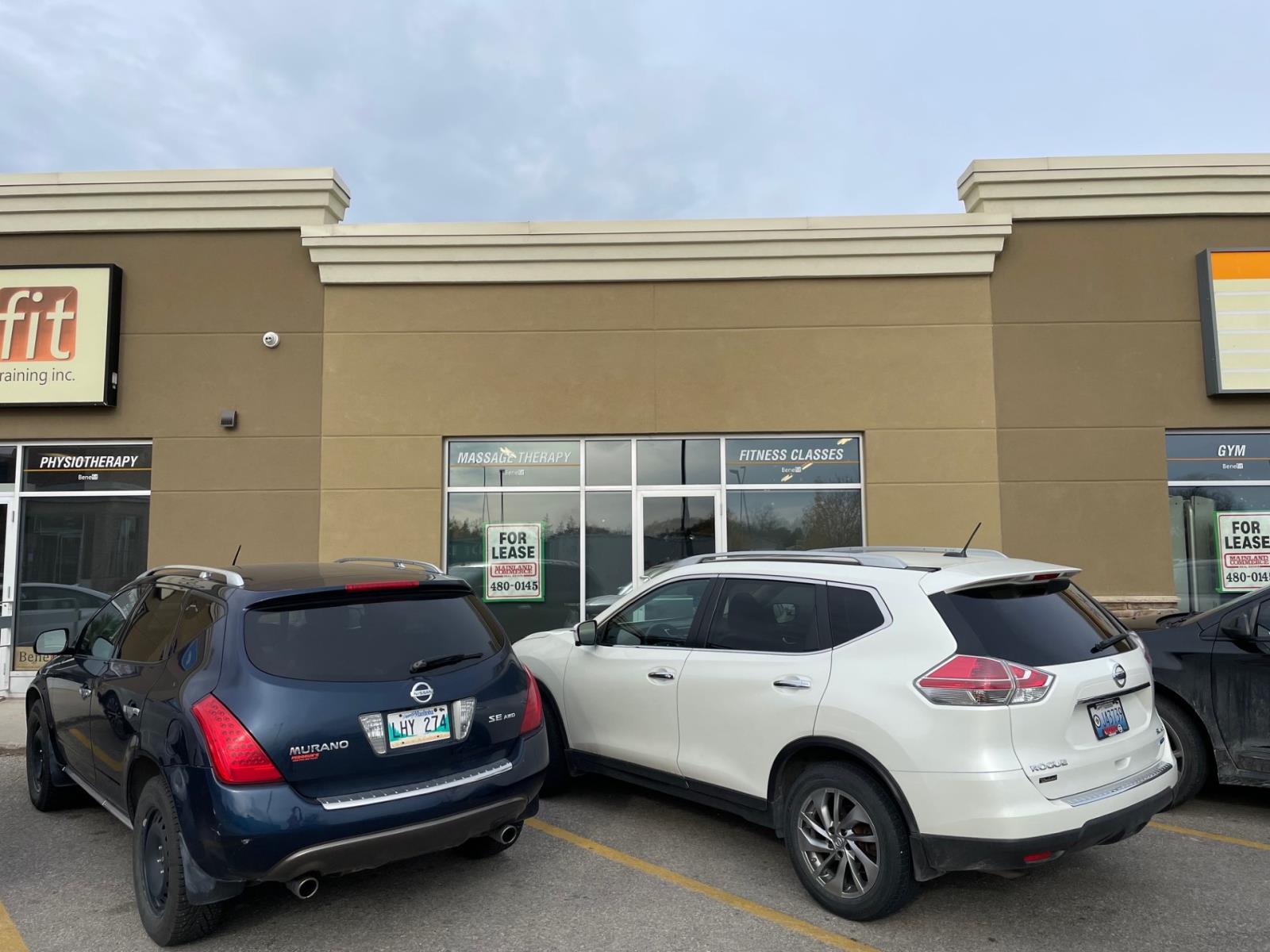 For lease 925 Headmaster Row, Winnipeg, Manitoba R2G2K3