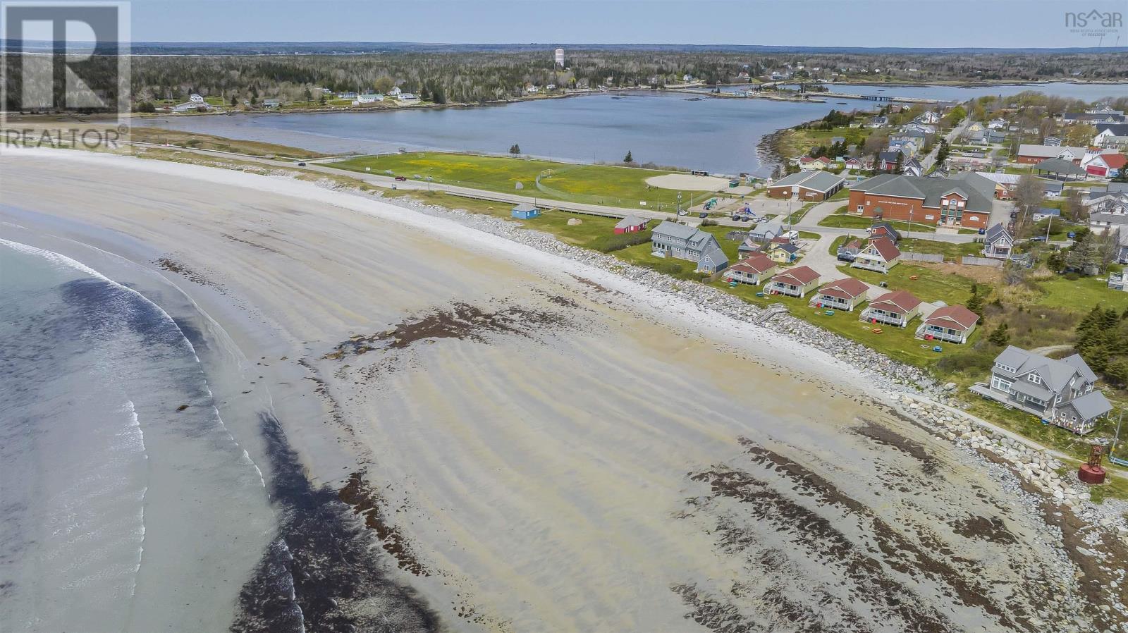 For sale 1 Gull Rock Road, Lockeport, Nova Scotia B0T1L0 202401600