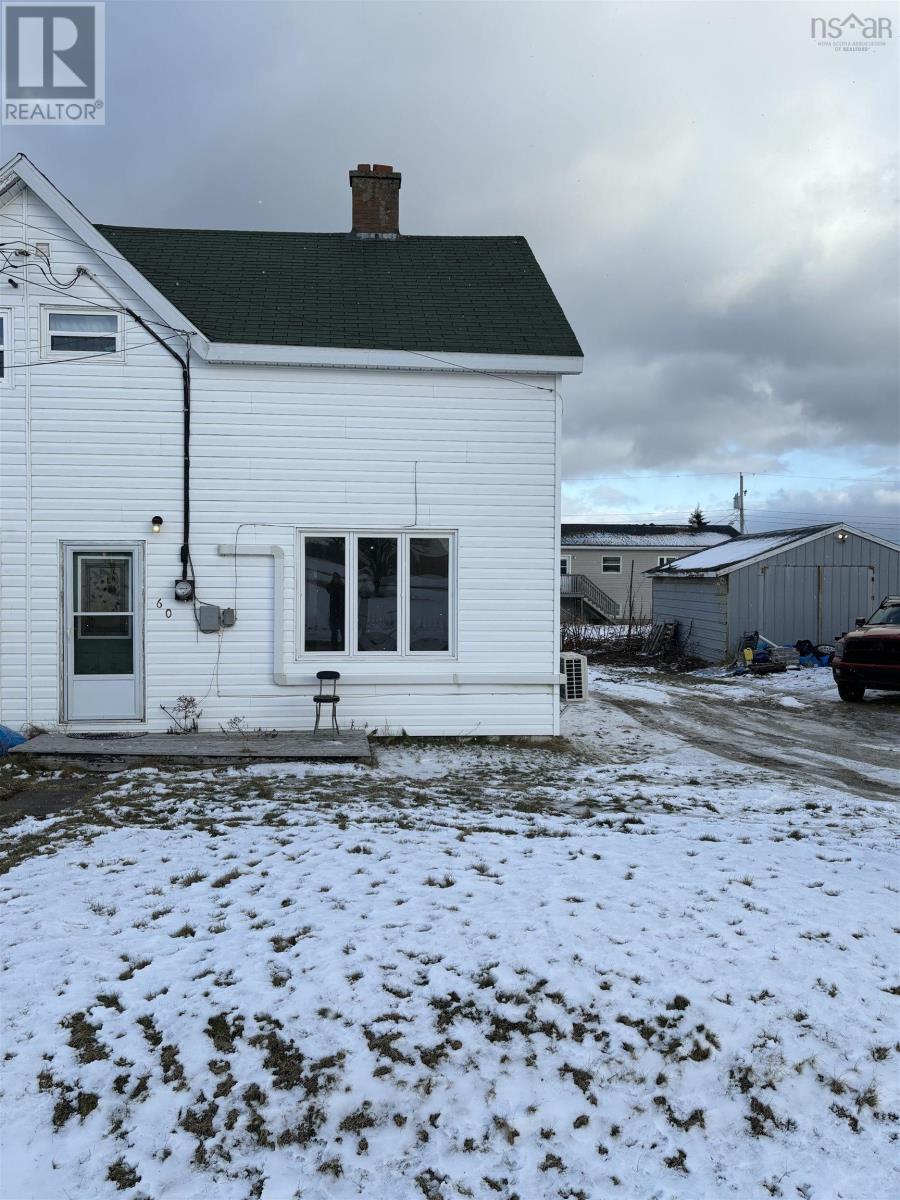 For sale 60 Centre Avenue, Donkin, Nova Scotia B1A6N3 202400511