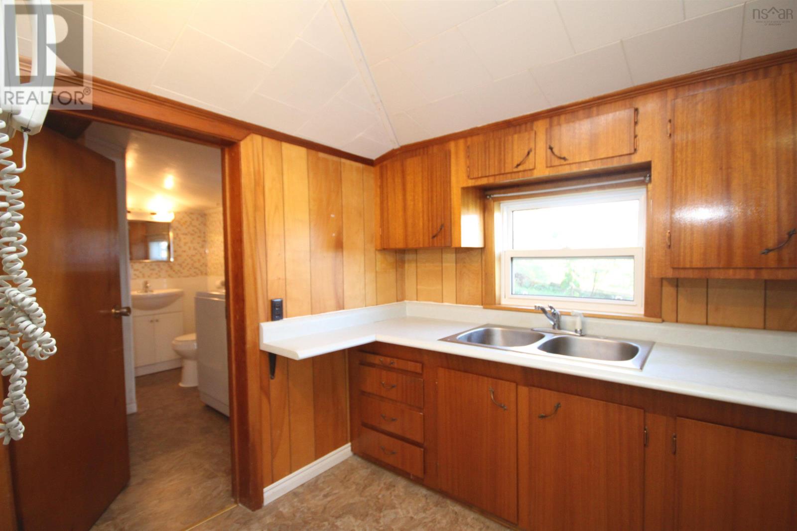 For sale 387 South Side Petit de Grat Road, Alderney Point, Nova