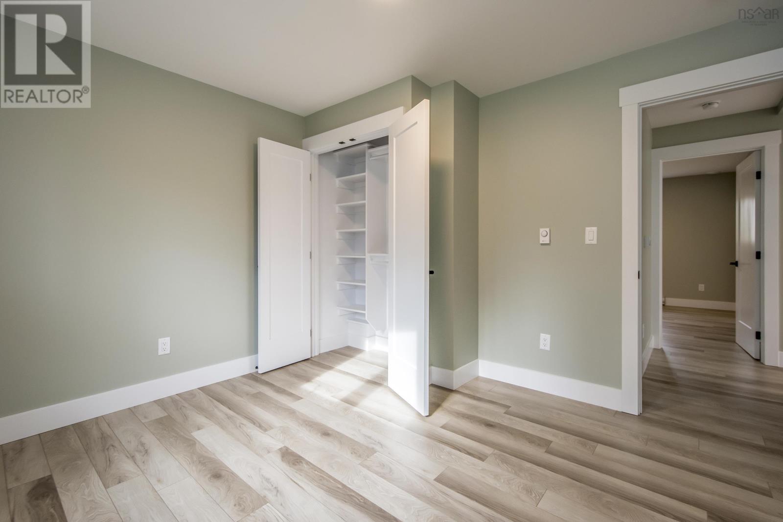 For sale 138 Edward Drive, Enfield, Nova Scotia B2T1H8 202323771