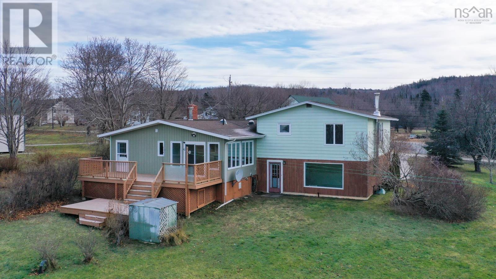 For sale 787 Highway 1, Deep Brook, Nova Scotia B0S1J0 202400410