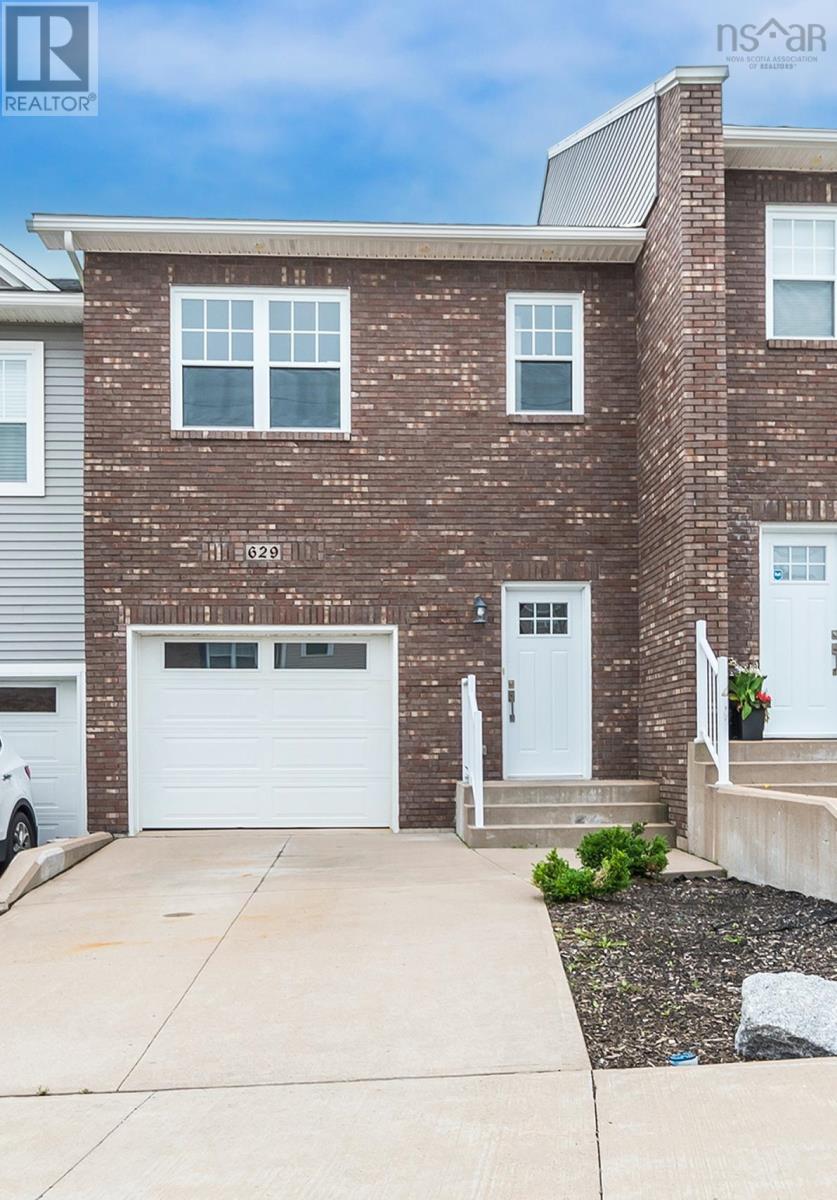 For sale 629 Cowie Hill Road, Spryfield, Nova Scotia B3N0E3