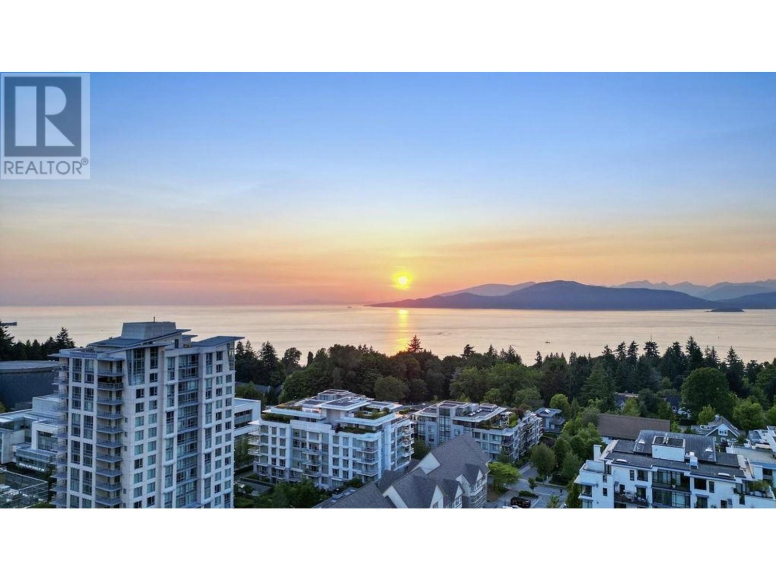 À vendre : 701 6080 IONA DRIVE, Vancouver, Colombie-Britannique V6T0A4 ...