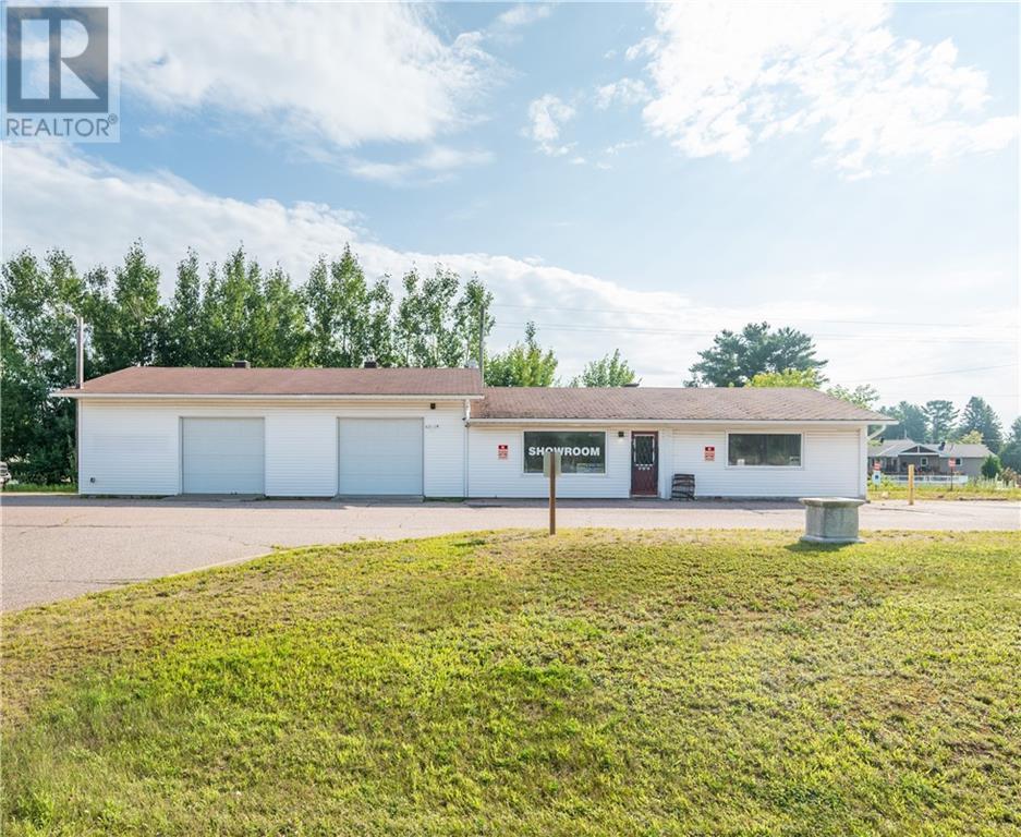 For sale 2427 PETAWAWA BOULEVARD, Petawawa, Ontario K8H2Z4 1375826