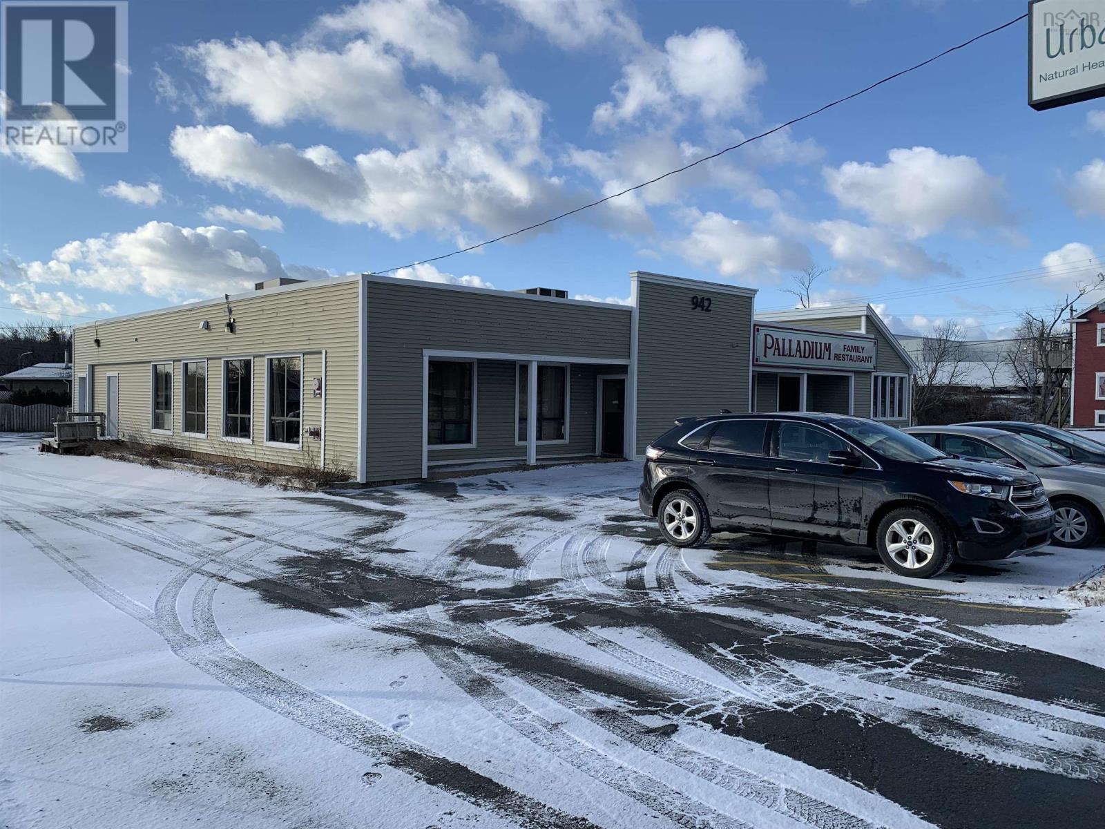 For sale 942 Cole Harbour Road, Cole Harbour, Nova Scotia B2V1E6