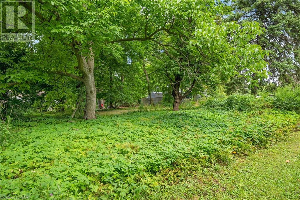 For sale 3879 REBSTOCK Road, Crystal Beach, Ontario L0S1B0 40534052