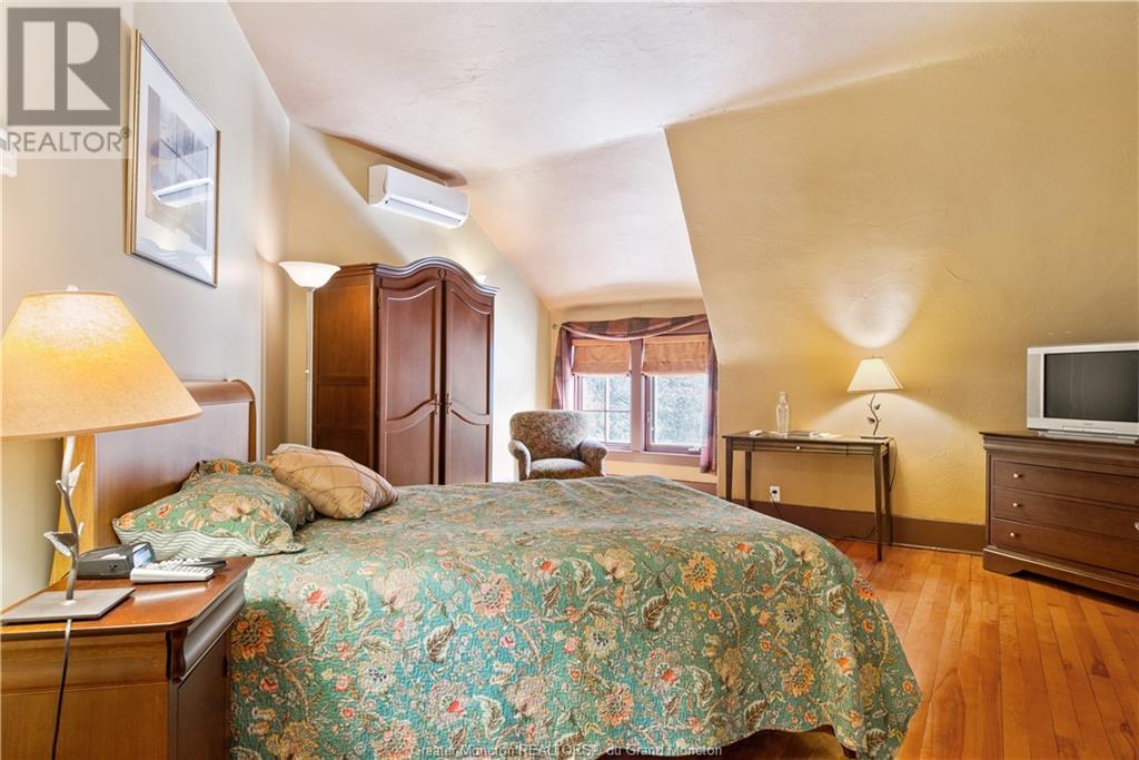 For sale 114 Riverside DR, Shediac, New Brunswick E4P2P3 M157133