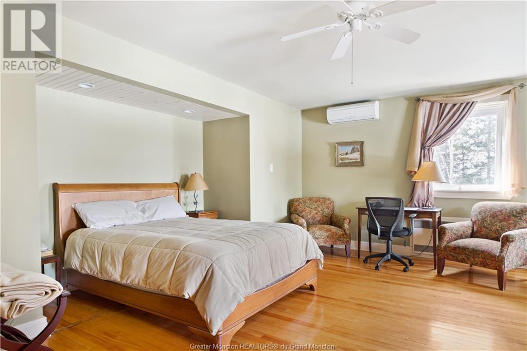 For sale 114 Riverside DR, Shediac, New Brunswick E4P2P3 M157133