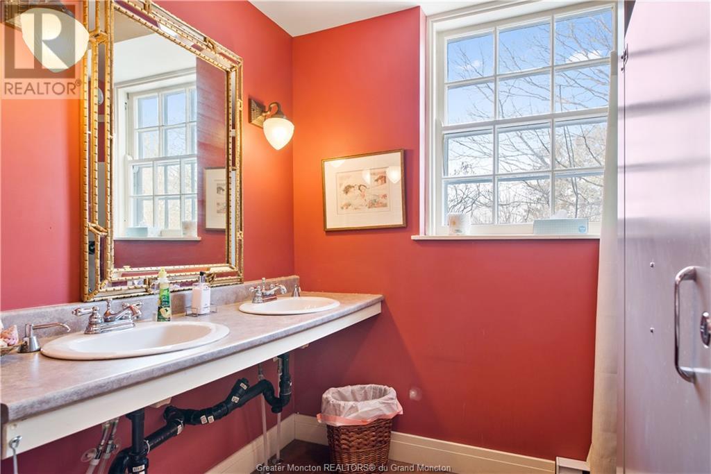 For sale 114 Riverside DR, Shediac, New Brunswick E4P2P3 M157133