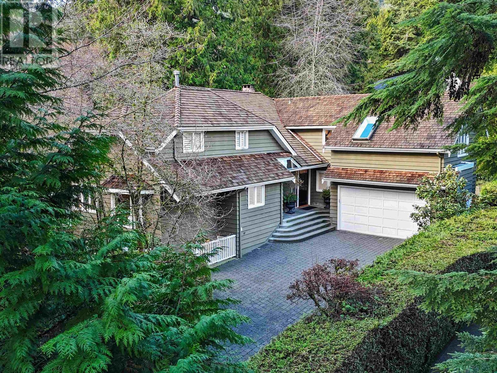 For sale 2997 ROSEBERY AVENUE, West Vancouver, British Columbia V7V3A8