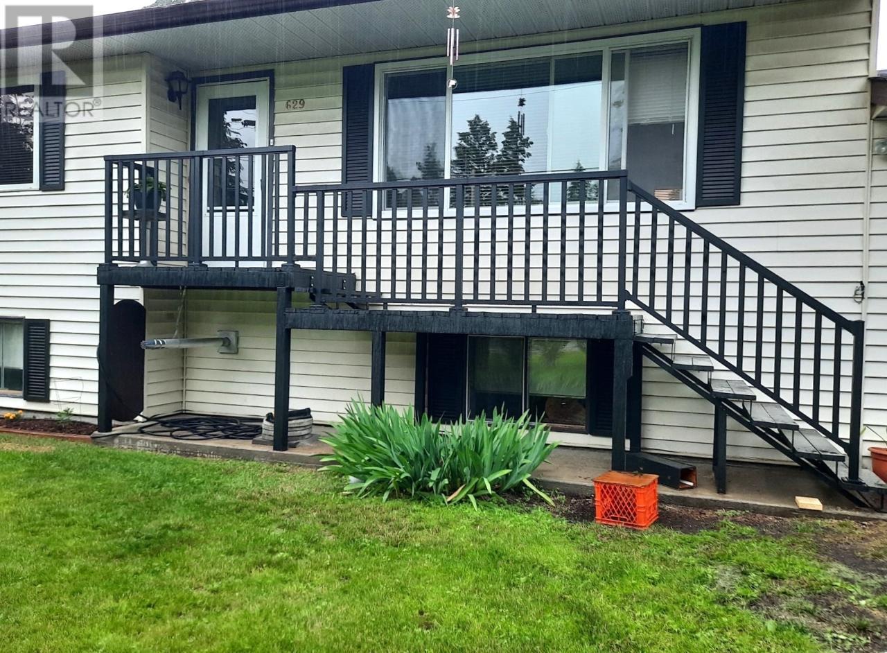 For sale 629 BARRIERE LAKES RD, Barriere, British Columbia V0E1E0