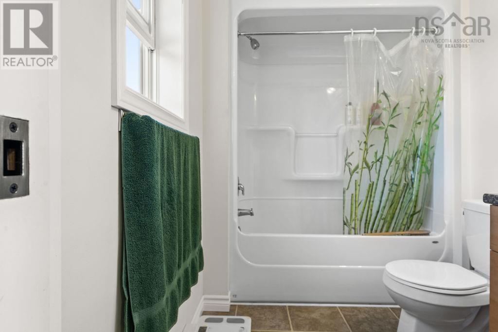 For sale 990 Woodburn Road, Kings Head, Nova Scotia B2H5C4 202319795