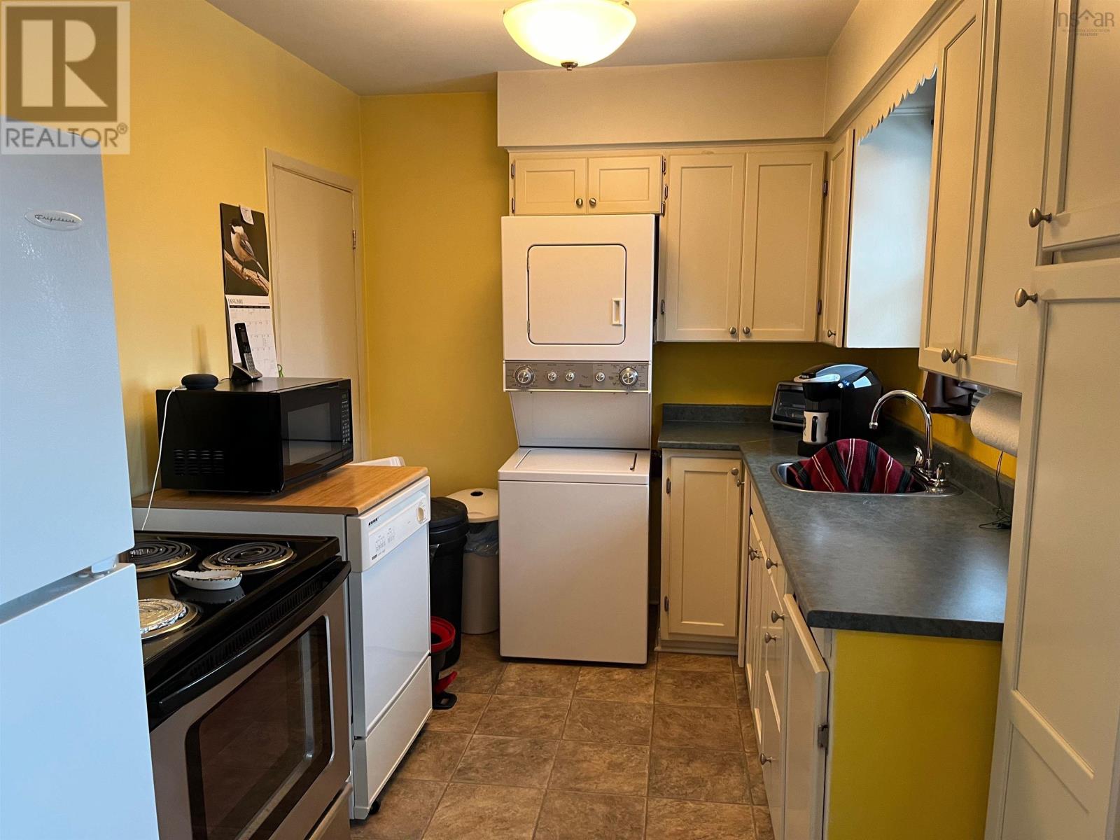 6 Hillside Drive, Antigonish, Nova Scotia B2G1H4 REALTOR.ca