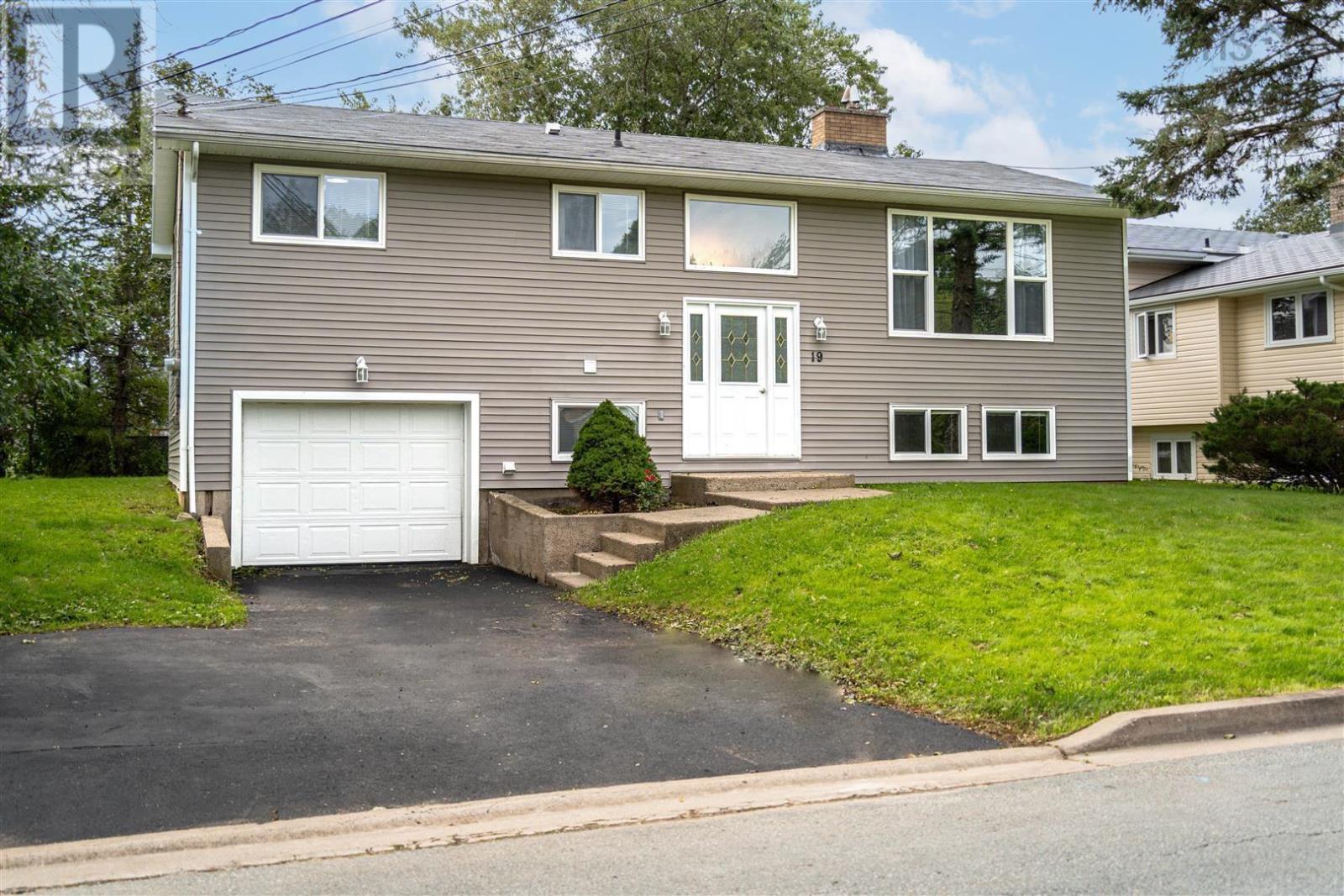 For sale 19 Redbank Road, Bedford, Nova Scotia B4A2V1 202401032