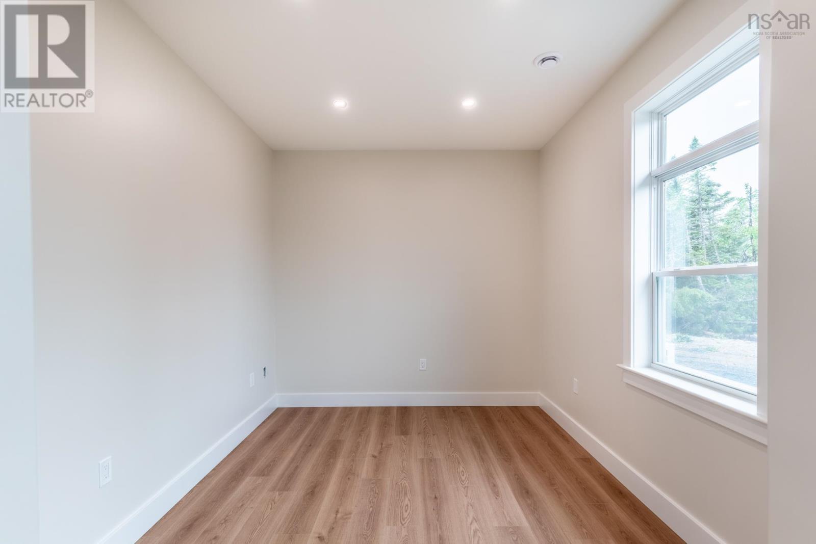 For sale 8 Hollywood Drive, West Porters Lake, Nova Scotia B3E1L3 202313692 REALTOR.ca