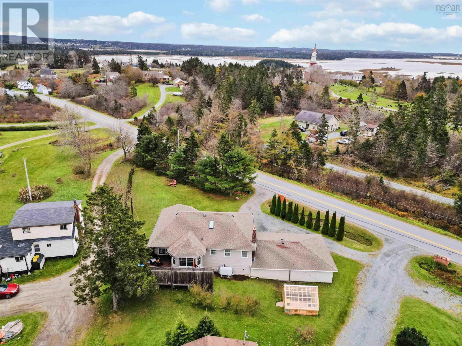 For sale 251 Petain Station Road, West Chezzetcook, Nova Scotia B0J2L0 202323774 REALTOR.ca