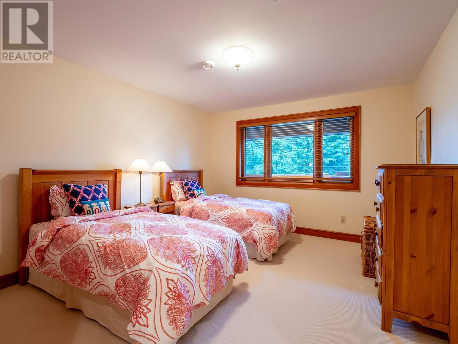 For sale 3826 SUNRIDGE DRIVE, Whistler, British Columbia V8E0W1