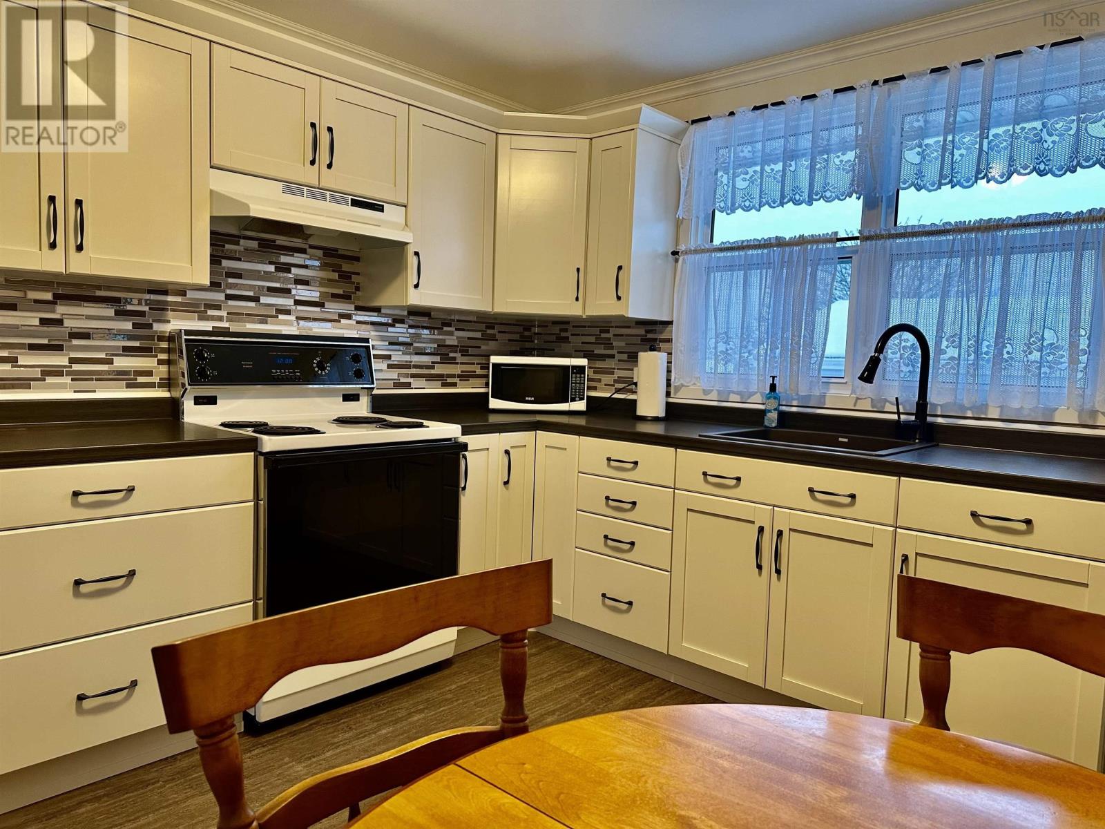 For sale 203 MacDonald Street, Port Hawkesbury, Nova Scotia B9A3E2