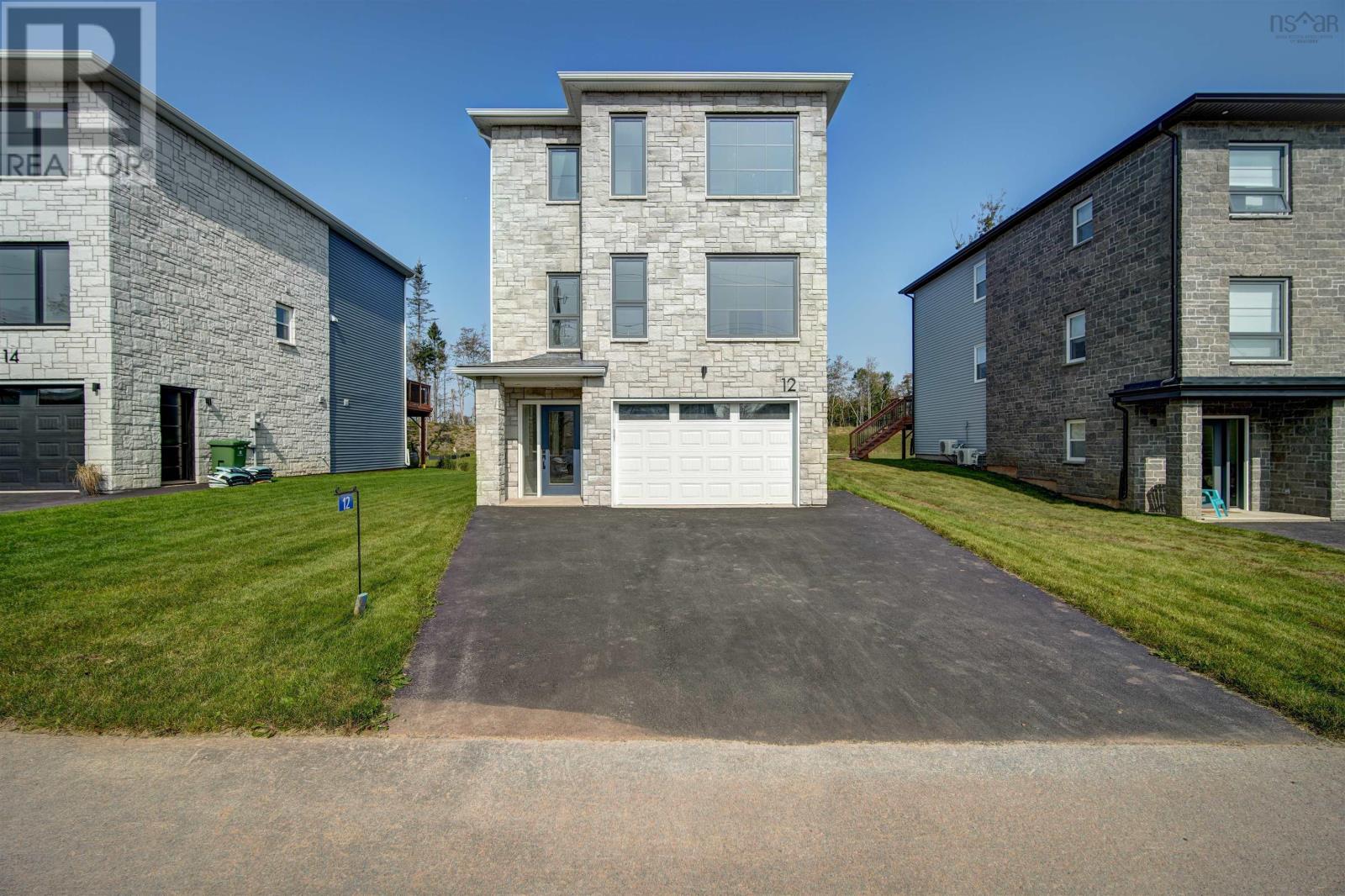 For sale 12 Owdis Avenue, Lantz, Nova Scotia B2S0H8 202400683