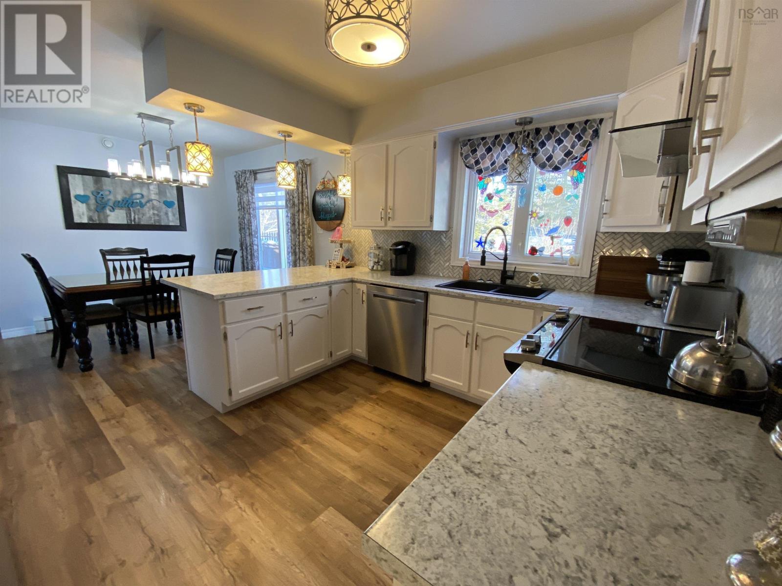 2479 Hillside Road, Marion Bridge, Nova Scotia B1K1C5 REALTOR.ca