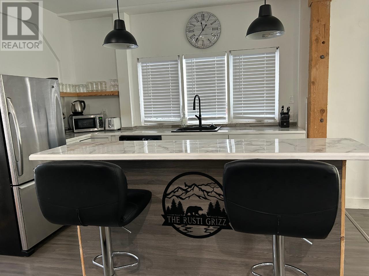 For sale 897 MAIN STREET, Blue River, British Columbia V0E1J0 176680